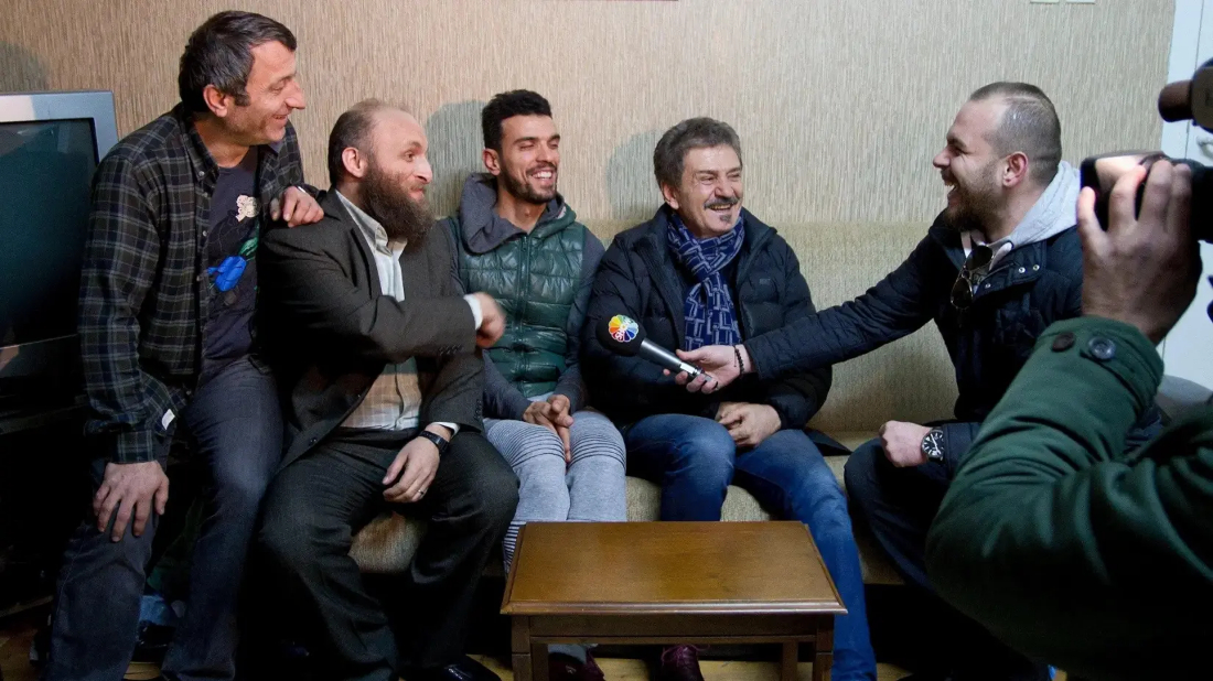 Oflu Hoca'nın Şifresi 2 (Oflu Hoca'nın Şifresi 2) izlemek için tıklayınız.