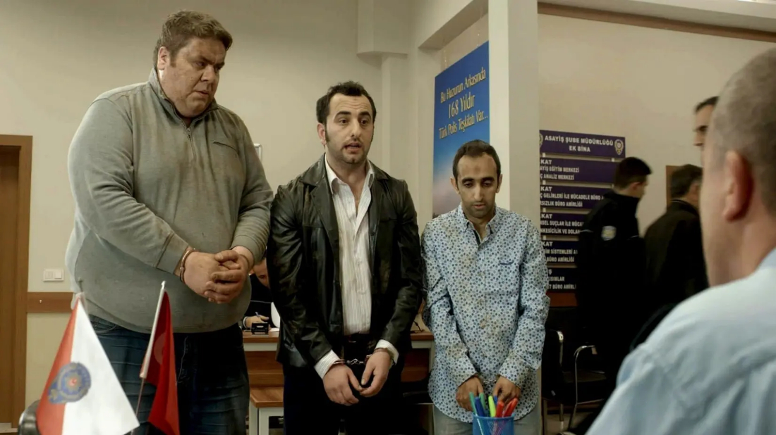Ali Kundilli (Ali Kundilli) izlemek için tıklayınız.