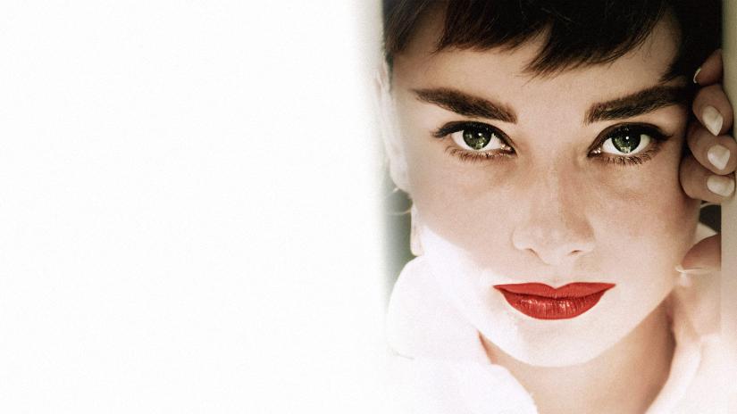 Audrey (Audrey) izlemek için tıklayınız.