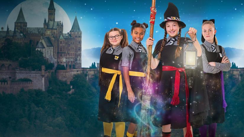 Cadılar Okulu (The Worst Witch) izlemek için tıklayınız.