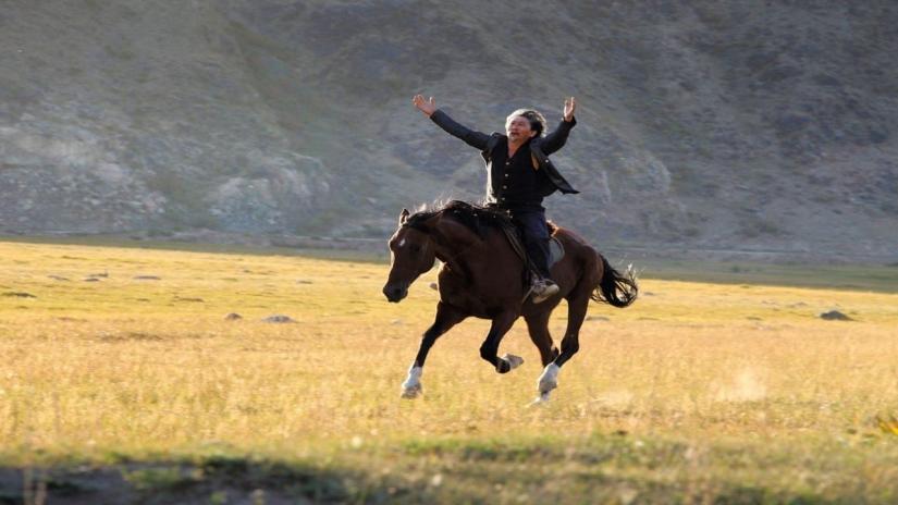 Centaur (Kentavr) izlemek için tıklayınız.