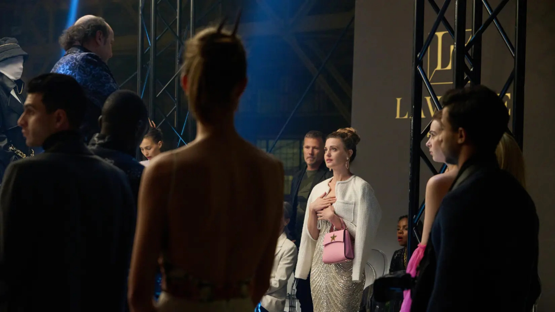 Crimes of Fashion: Killer Clutch (Crimes of Fashion: Killer Clutch) izlemek için tıklayınız.