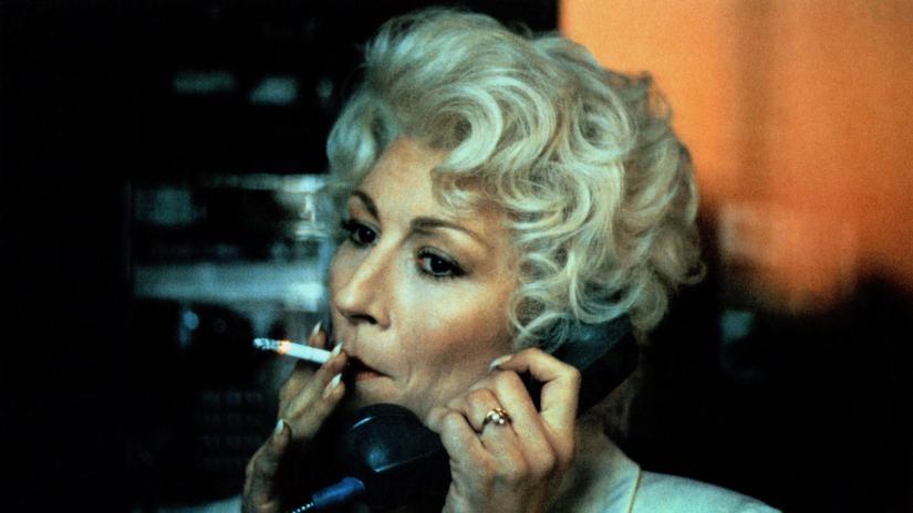 Yasak İlişkiler (The Grifters) izlemek için tıklayınız.
