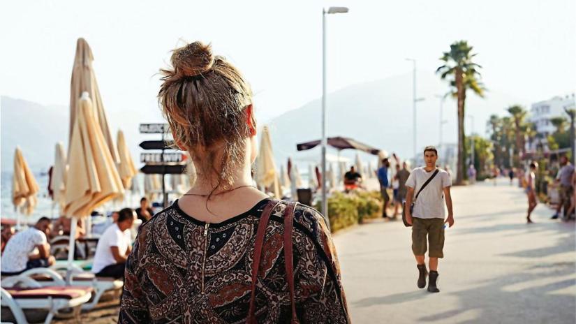 Söz Senettir (Es gilt das gesprochene Wort) izlemek için tıklayınız.
