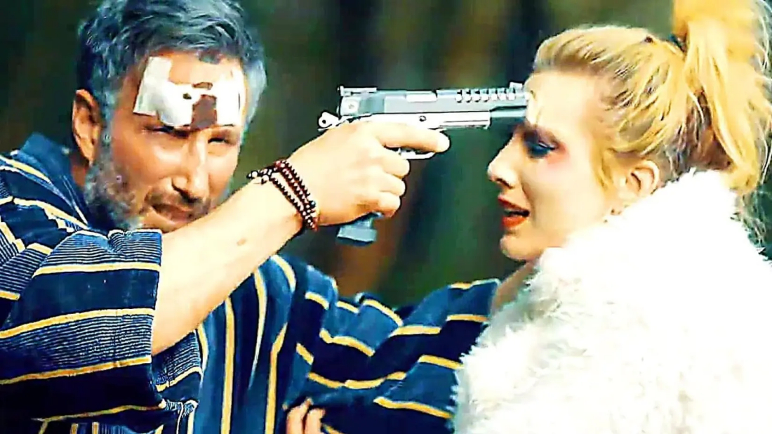 Hollywould (Hollywould) izlemek için tıklayınız.