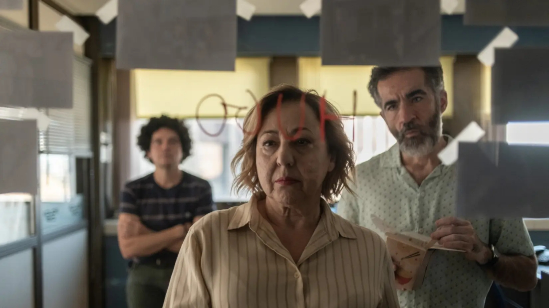 Kara Dul Maje (La viuda negra) izlemek için tıklayınız.