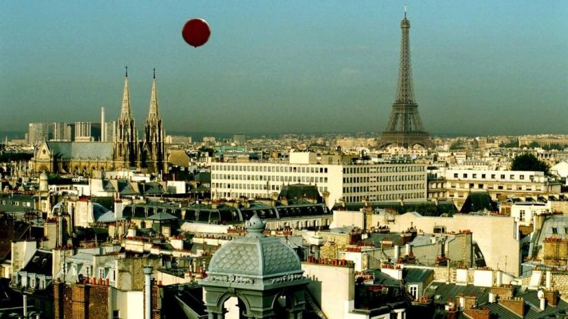 Kırmızı balon'un yolculuğu (Le voyage du ballon rouge) izlemek için tıklayınız.