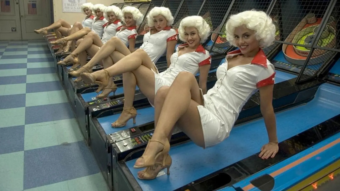 Kıyamet Öyküleri (Southland Tales) izlemek için tıklayınız.