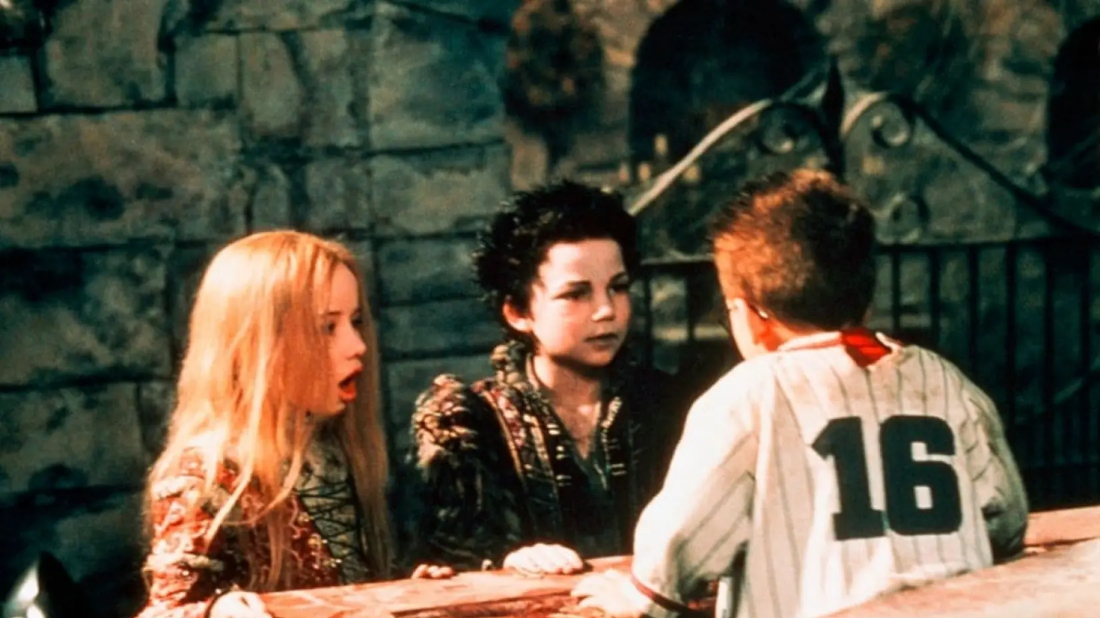 Küçük Vampir (The Little Vampire) izlemek için tıklayınız.
