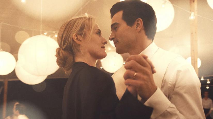 Love Story: John F. Kennedy Jr. & Carolyn Bessette (Love Story) izlemek için tıklayınız.