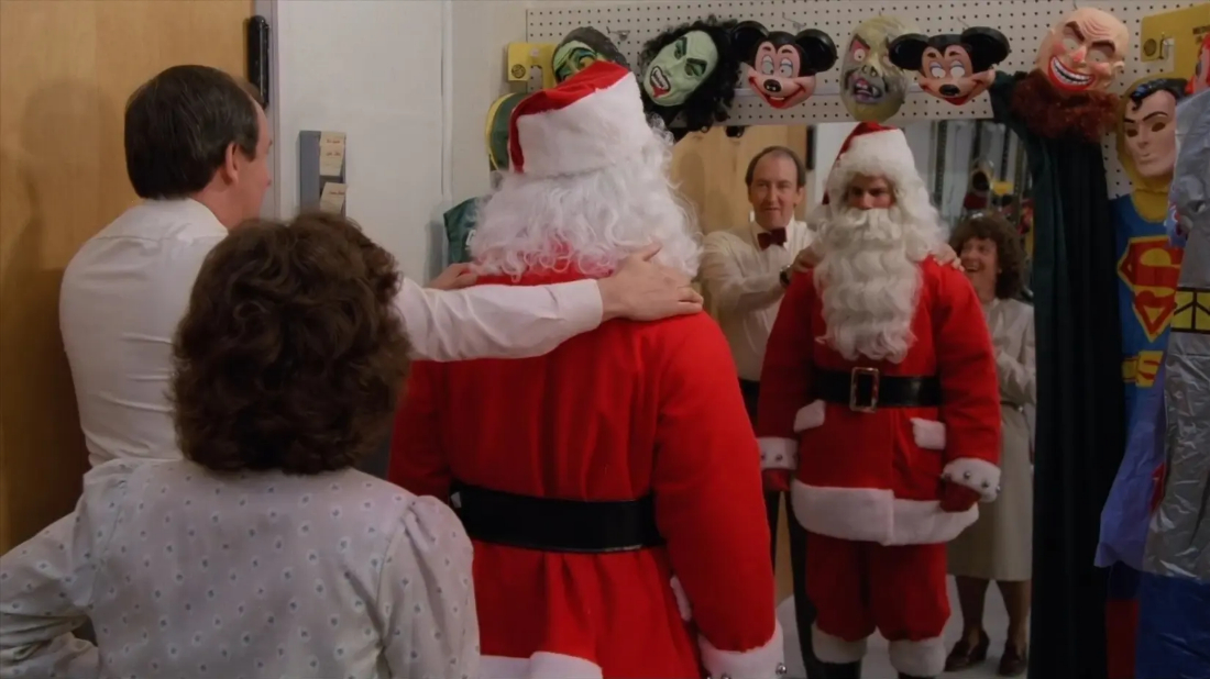 Ölümcül Gece (Silent Night, Deadly Night) izlemek için tıklayınız.