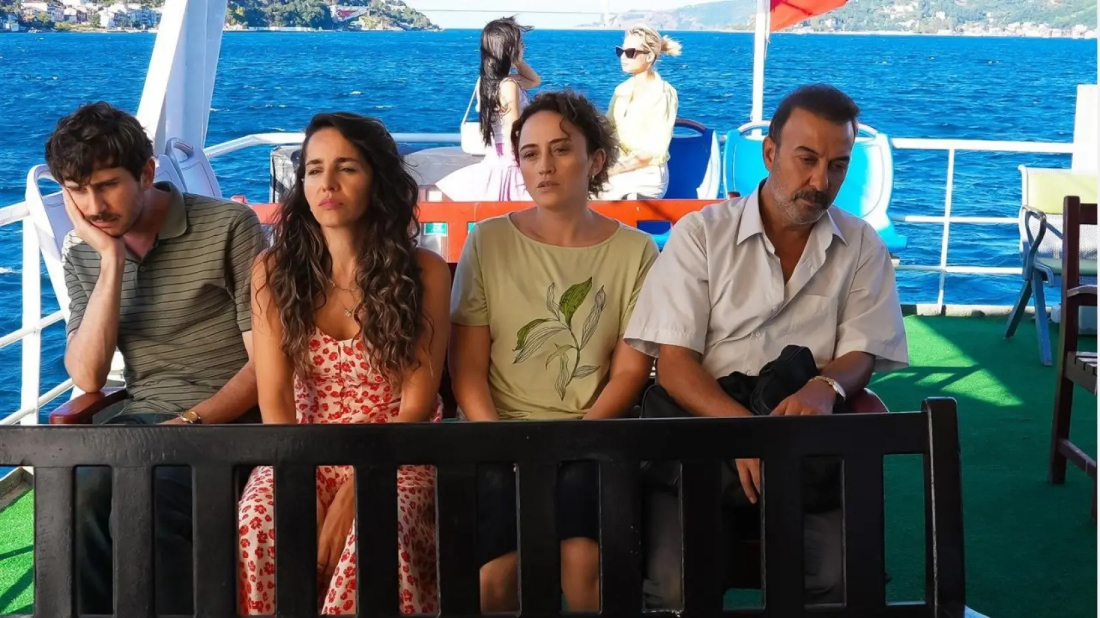 Sıcak Büfe (Sıcak Büfe) izlemek için tıklayınız.