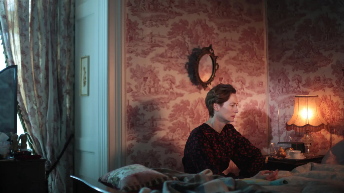 Sonsuz Sır (The Eternal Daughter) izlemek için tıklayınız.