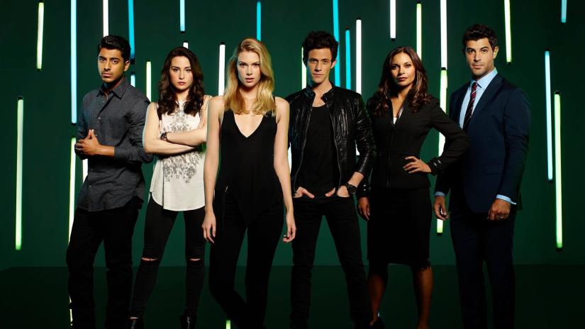 Stitchers (Stitchers) izlemek için tıklayınız.