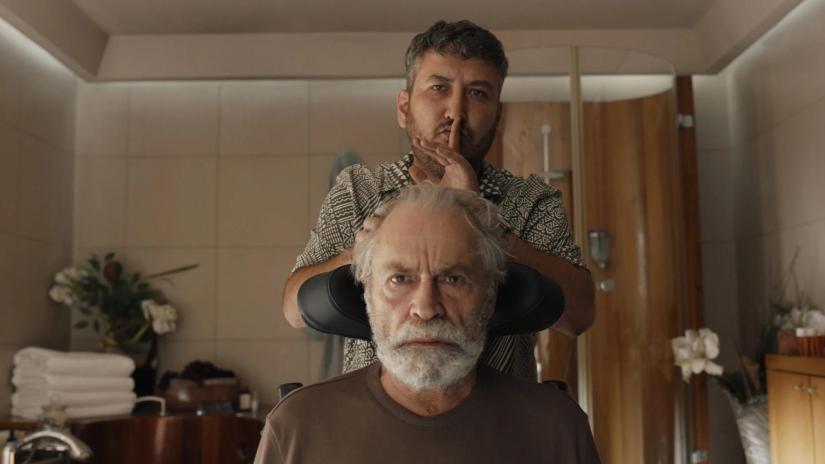 Yan Yana (Soyut Dışavurumcu Bir Dostluğun Anatomisi Veyahut) izlemek için tıklayınız.