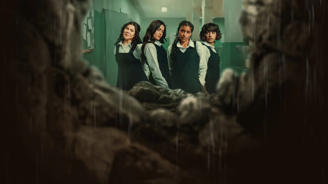 Yangın Yeri: Çukur (From the Ashes: The Pit) izlemek için tıklayınız.