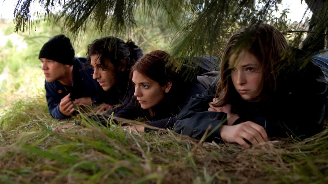 Yarın Savaş Başladığında (Tomorrow, When the War Began) izlemek için tıklayınız.